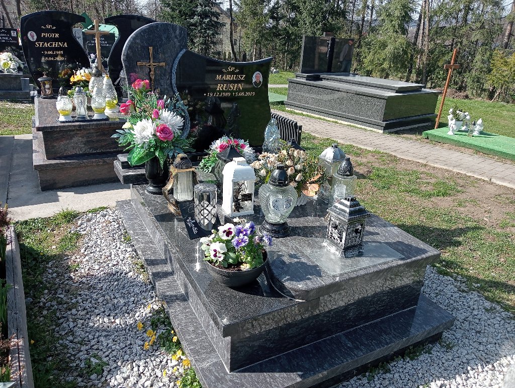 Grób Mariusz Rusin